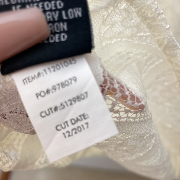 Torrid 2 LACE TIE NECK BLOUSE cream bone color off white - Picture 9 of 9